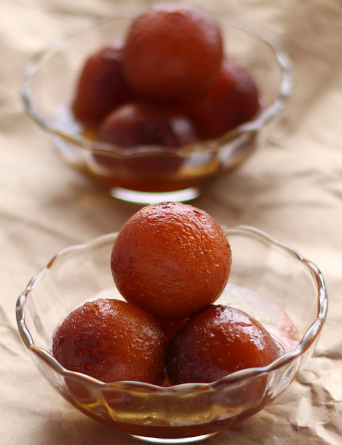 gulab-jamun- chicken-fried-rice